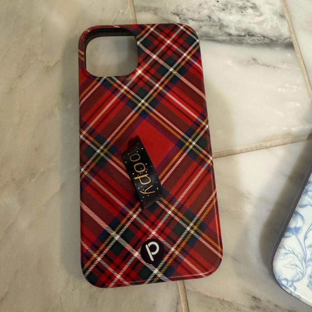 Loopy iPhone 13 case